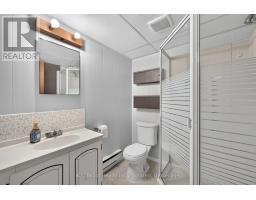 382 HURON ROAD - 40
