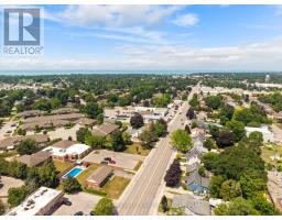 382 HURON ROAD - 49