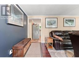 16 HURON LANE - 5