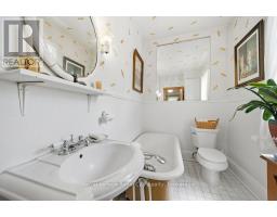 66 RAGLAN STREET - 21