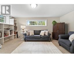 223 KEMP CRESCENT - 29