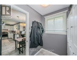 8 MALVERN CRESCENT - 13