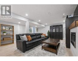 3 - 106 WOODLAWN ROAD E - 16