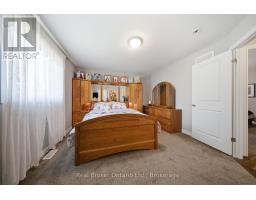 360 DOVER AVENUE - 20