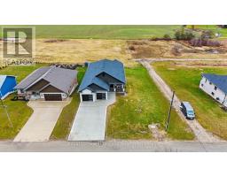 16 MINTO STREET S - 46