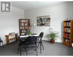 307 - 20 CAMPUS TRAIL - 26