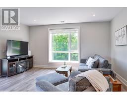 307 - 20 CAMPUS TRAIL - 5