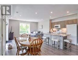 307 - 20 CAMPUS TRAIL - 6