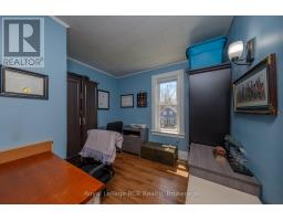 494 16TH STREET W - 13