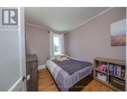 494 16TH STREET W - 15