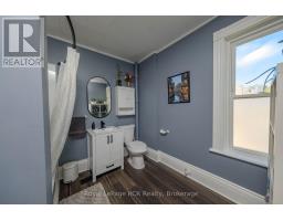 494 16TH STREET W - 16