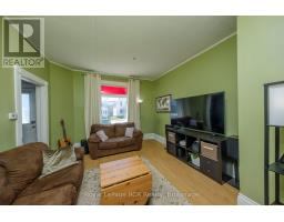 494 16TH STREET W - 4