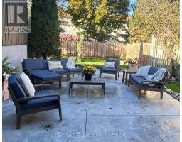 29 DUNSFORD CRESCENT - 33