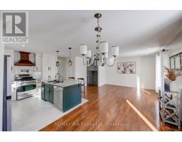 29 DUNSFORD CRESCENT - 8