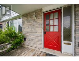 23 MUSKOKA DRIVE - 4