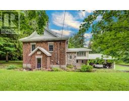 388 BRUCE ROAD 2 - 1