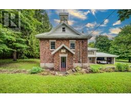 388 BRUCE ROAD 2 - 2