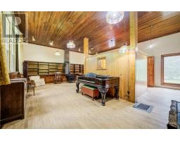 388 BRUCE ROAD 2 - 9