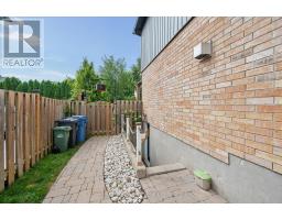 81 CANDLEWOOD DRIVE - 23