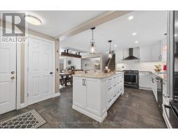81 CANDLEWOOD DRIVE - 31