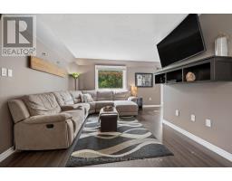 81 CANDLEWOOD DRIVE - 34
