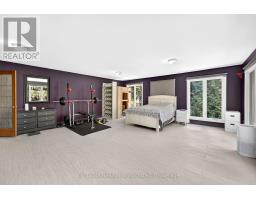 4 JOHN AVENUE - 21