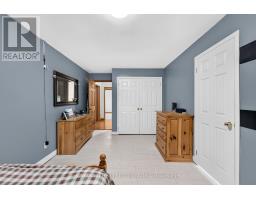4 JOHN AVENUE - 24
