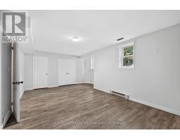 4 JOHN AVENUE - 36