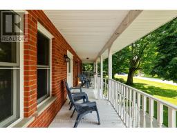 4 JOHN AVENUE - 4