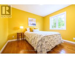 18 HERITAGE CRESCENT - 23