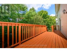 18 HERITAGE CRESCENT - 37