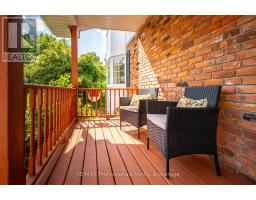18 HERITAGE CRESCENT - 38