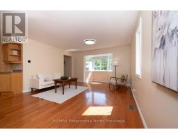 18 HERITAGE CRESCENT - 5