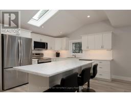 178 THOMAS STREET - 8