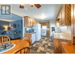 175 FERGUS STREET S - 10