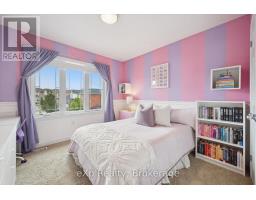 41 WESTRA DRIVE - 27