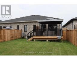 221130 GREY ROAD 9 - 10