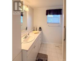 55 ALGONQUIN LANE - 40