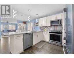 8 WINDWARD WAY N - 4