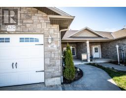 102 BROOMER CRESCENT - 13