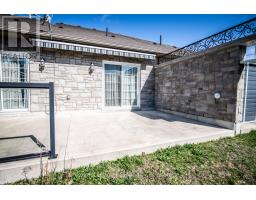 102 BROOMER CRESCENT - 5