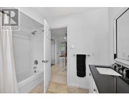 50 MCLEOD DRIVE - 23