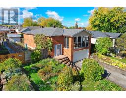 4 TESKEY COURT - 1