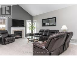 37 WALNUT DRIVE - 23