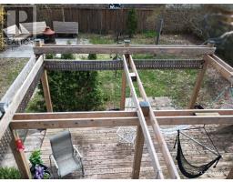 153 FERNDALE DRIVE S - 8