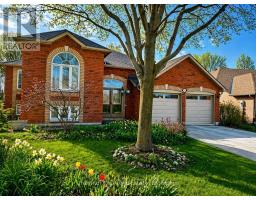 16 GREEN PINE CRESCENT - 1