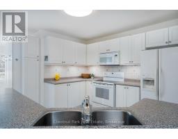 16 GREEN PINE CRESCENT - 10