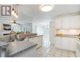 16 GREEN PINE CRESCENT - 12