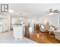 16 GREEN PINE CRESCENT - 18