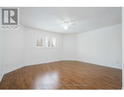 16 GREEN PINE CRESCENT - 24